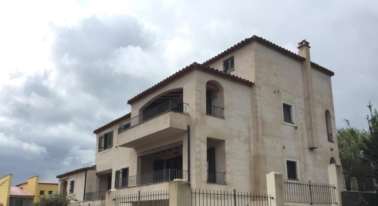 Fenile Apartments Santa Maria Navarrese Extérieur photo
