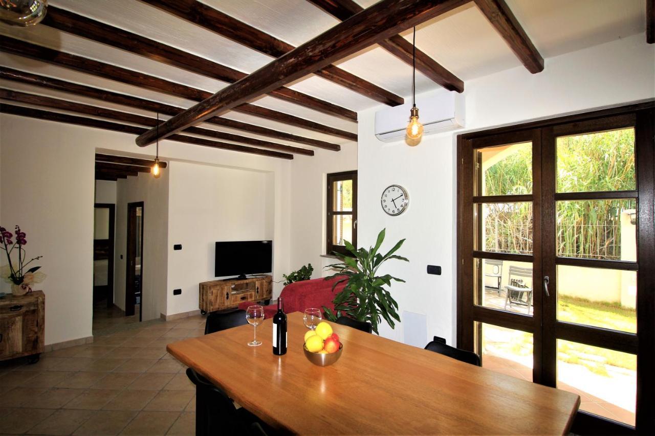 Fenile Apartments Santa Maria Navarrese Extérieur photo