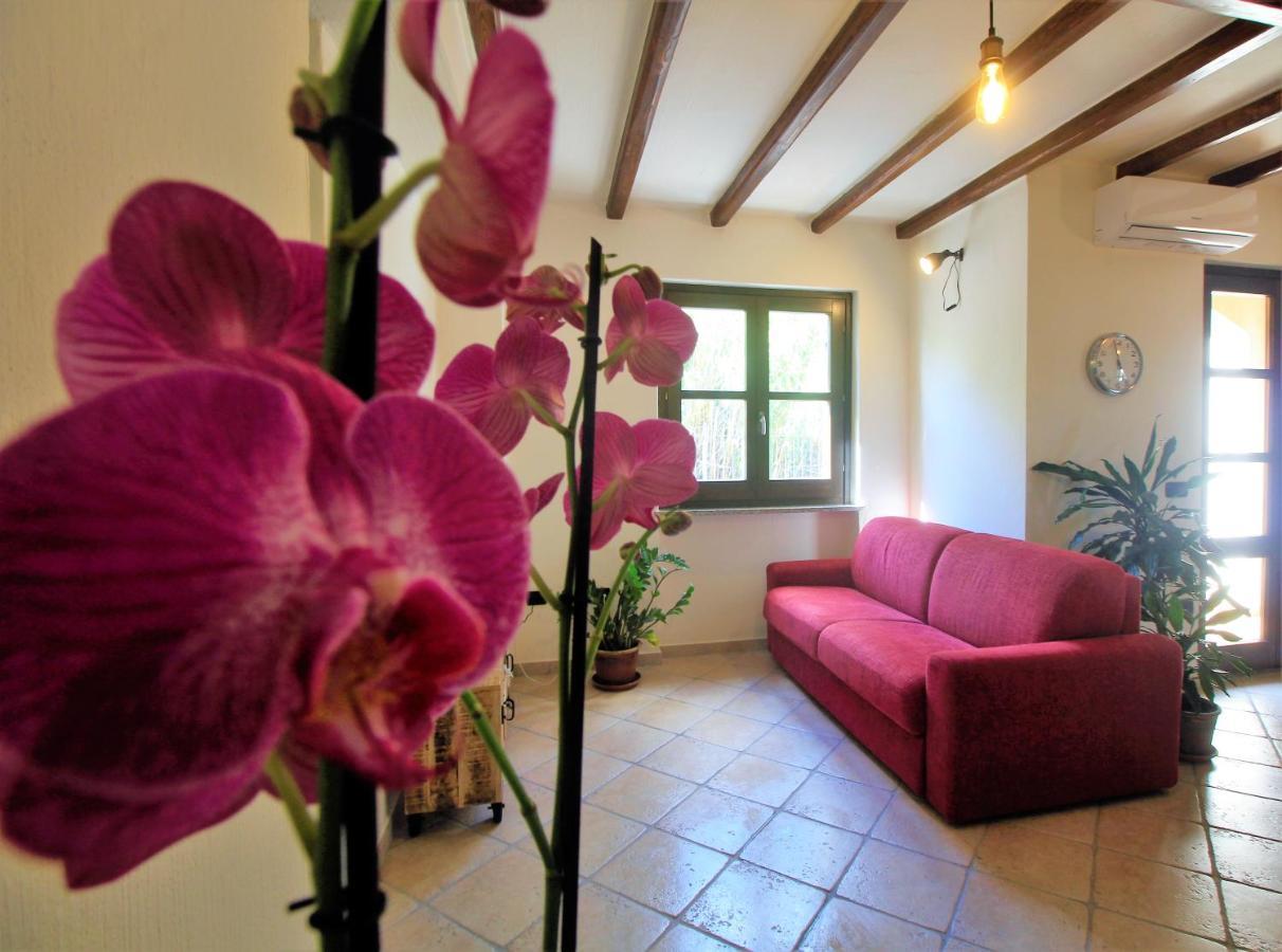 Fenile Apartments Santa Maria Navarrese Extérieur photo