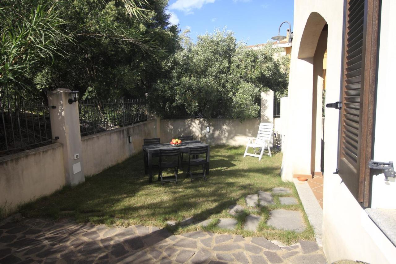 Fenile Apartments Santa Maria Navarrese Extérieur photo