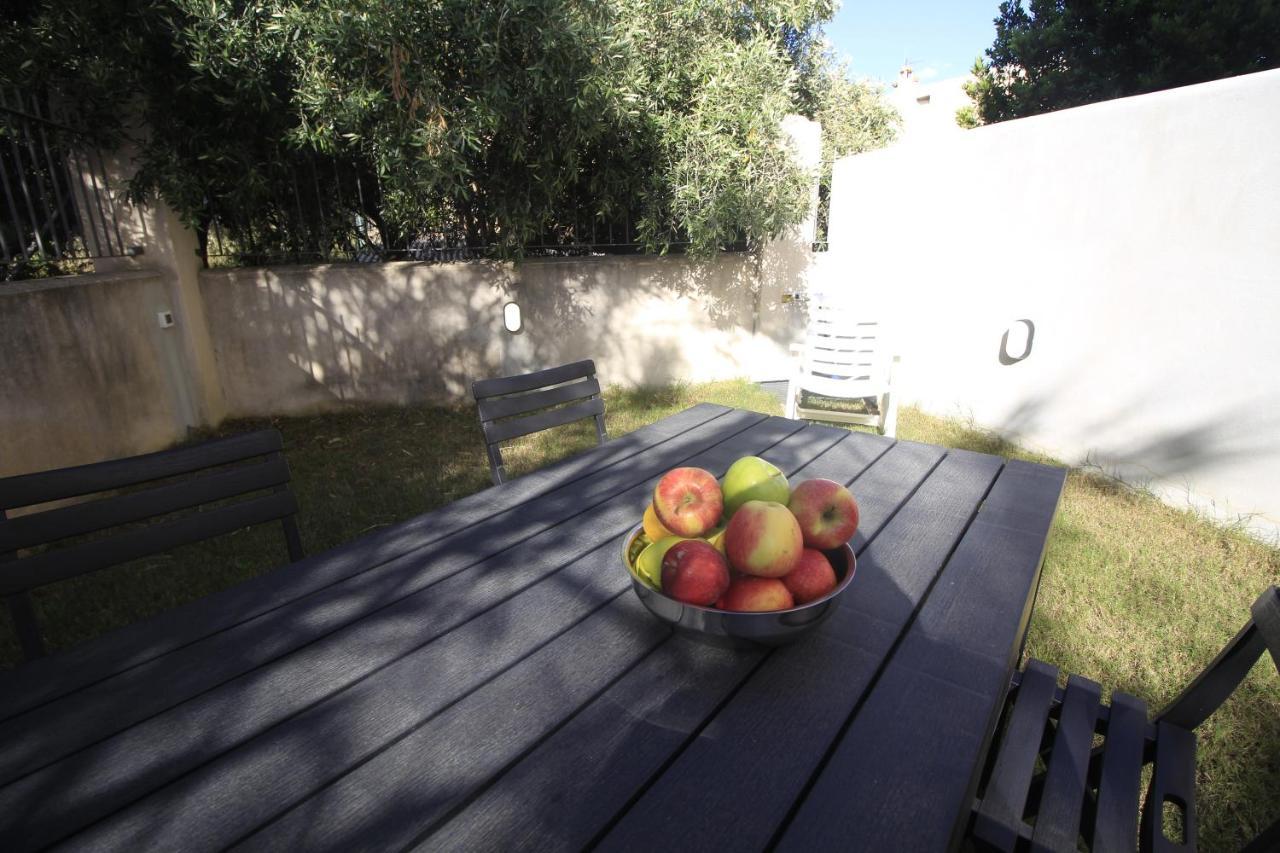 Fenile Apartments Santa Maria Navarrese Extérieur photo